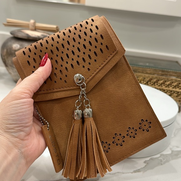 Se Osto - Perforated Leather Clutch/Pouch Bag, Missing Strap - Picture 17 of 17